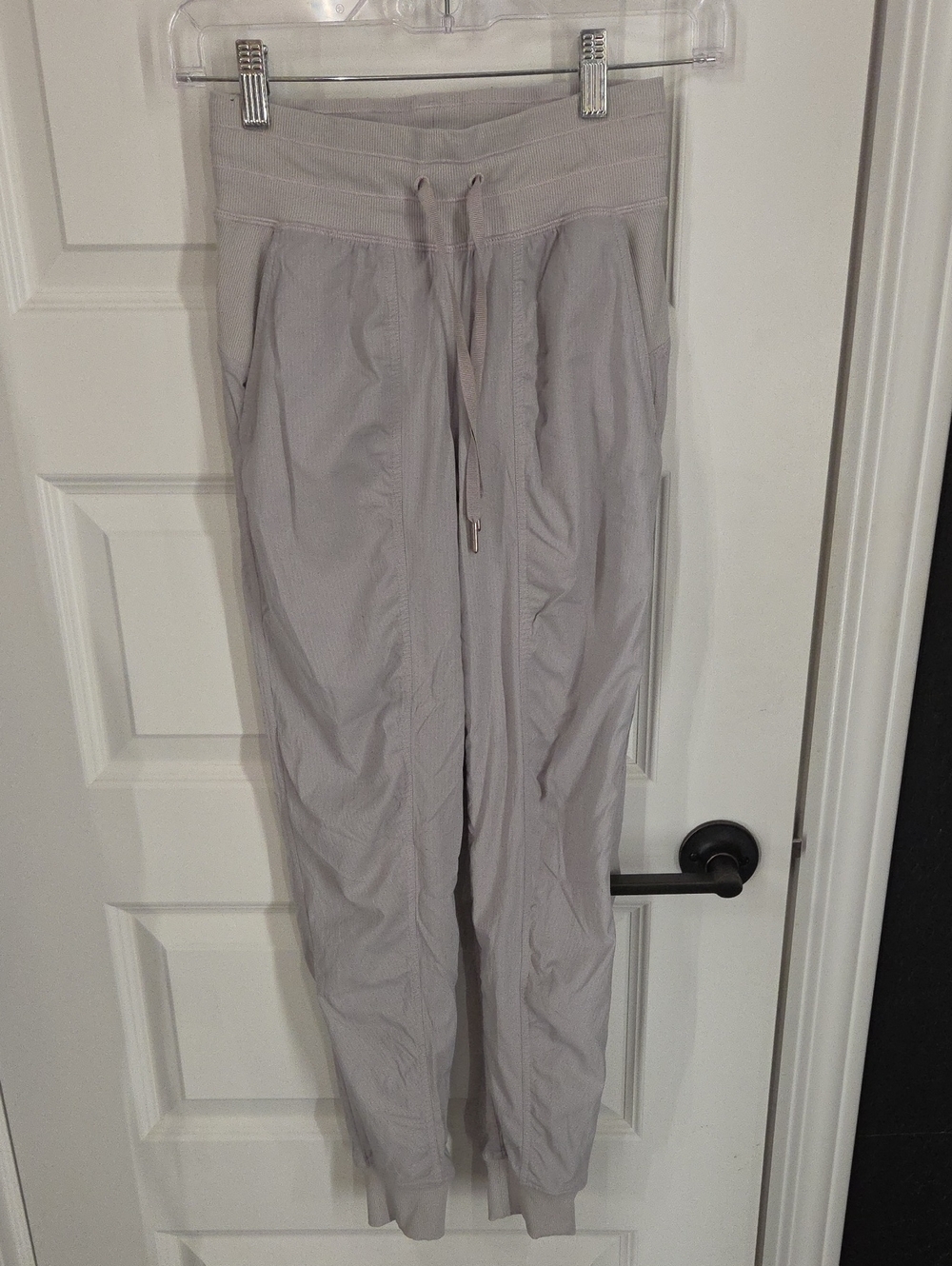 Lululemon Light Gray Women's Jogger Dance Studio Pants - Casual Drawstring Waist